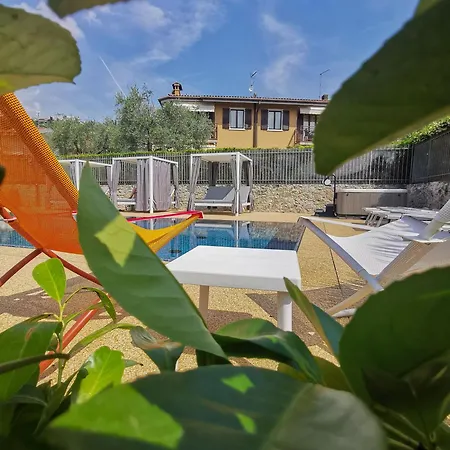 Casa Orchidea Aparthotel 2*